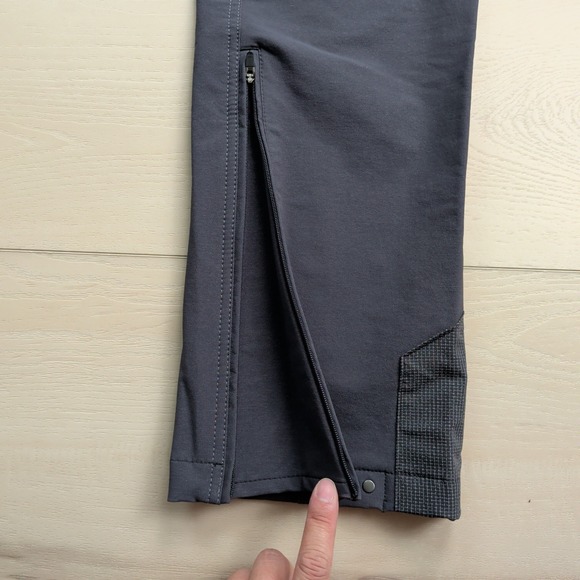 Kuhl Klash Hiking Pants Womens 4 Short Abrasion Resistant Performance Gray NWT - Picture 3 of 16